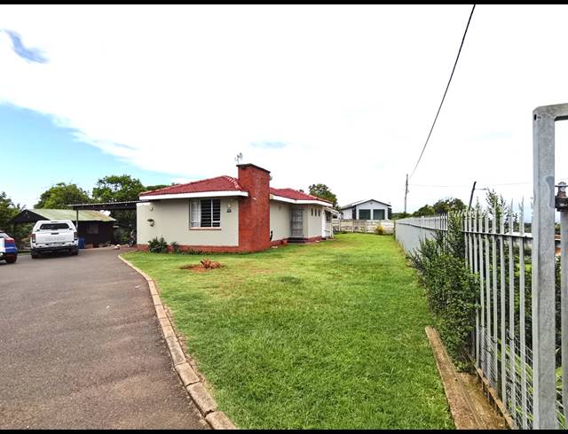 3 BEDROOM HOUSE FOR SALE IN BLUFF